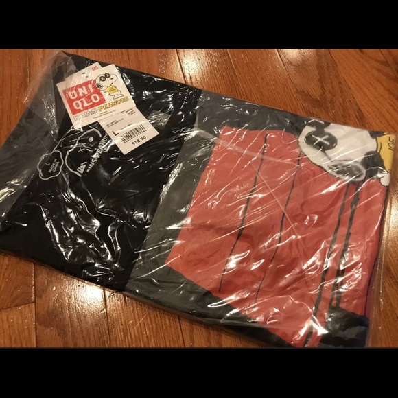 KAWS X Peanuts (Joe Kaws) Uniqlo T- Shirt M - Picture 1 of 2